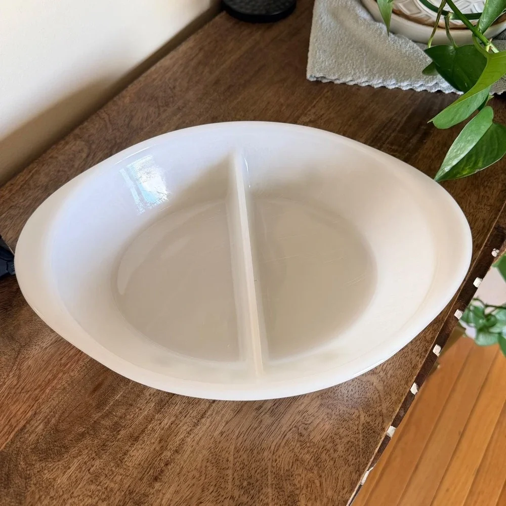 Vintage Unmarked Glasbake Green Daisy Divided Milk Glass Casserole‎ Dish 70s